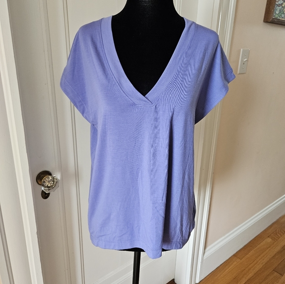 Athleta  Tee Shirt Explore Ample Essence - Picture 7 of 13